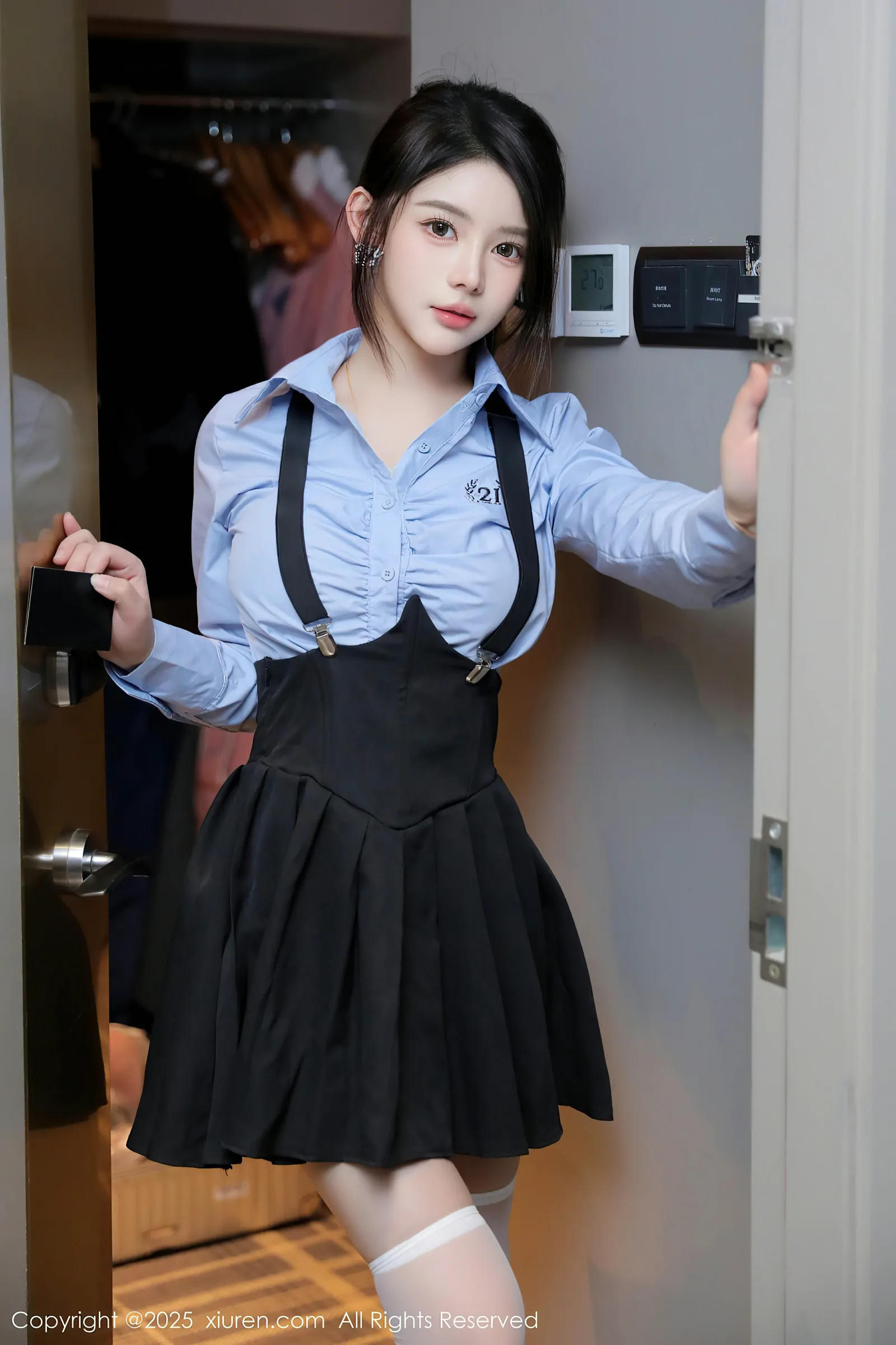 [Xiuren秀人网] 2025.01.25 NO.9819 爱酱里 [80+1P／765MB]-女神汇