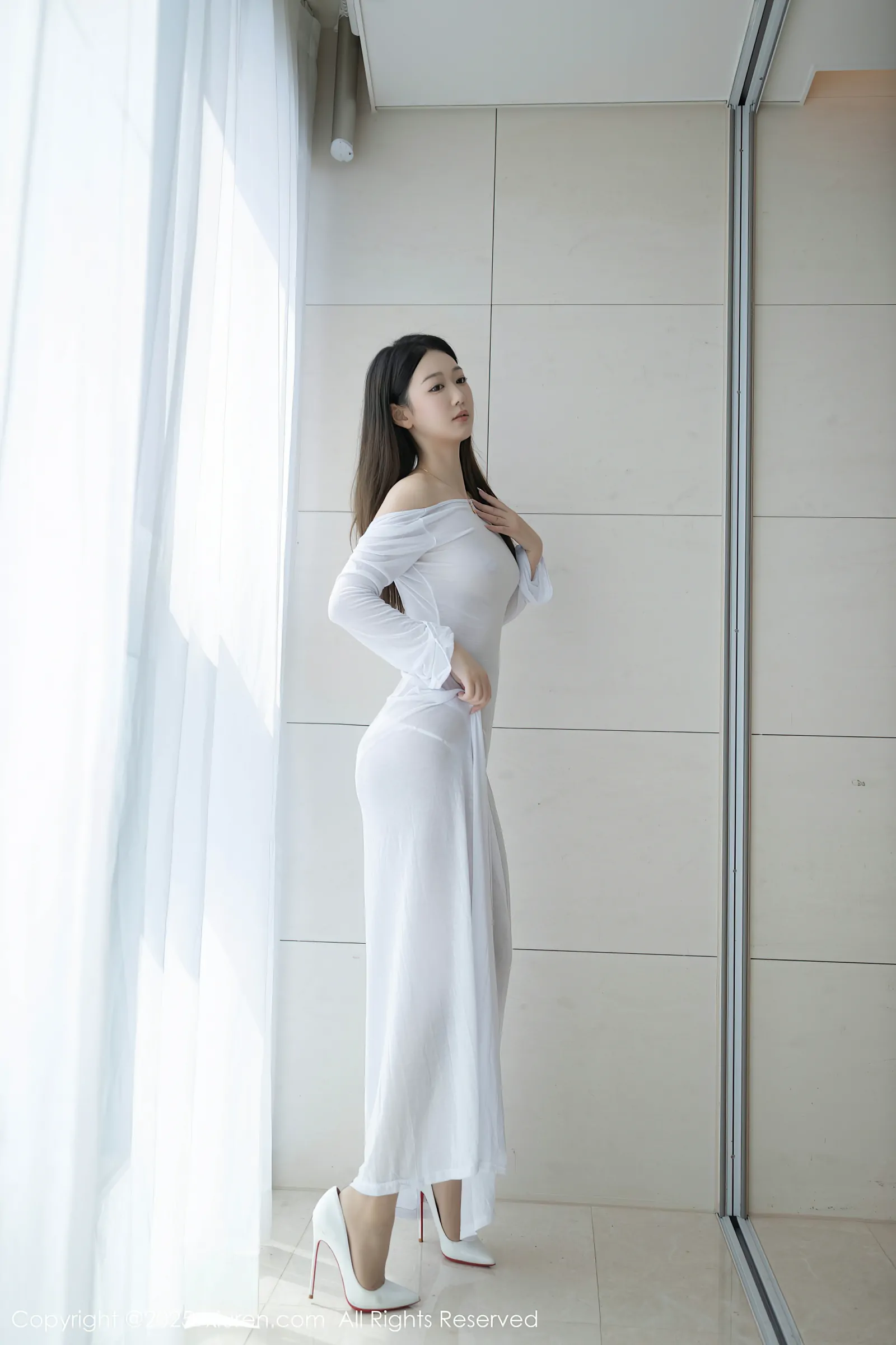 [Xiuren秀人网] 2025.02.05 NO.9840 唐安琪 [84+1P／677MB]-女神汇