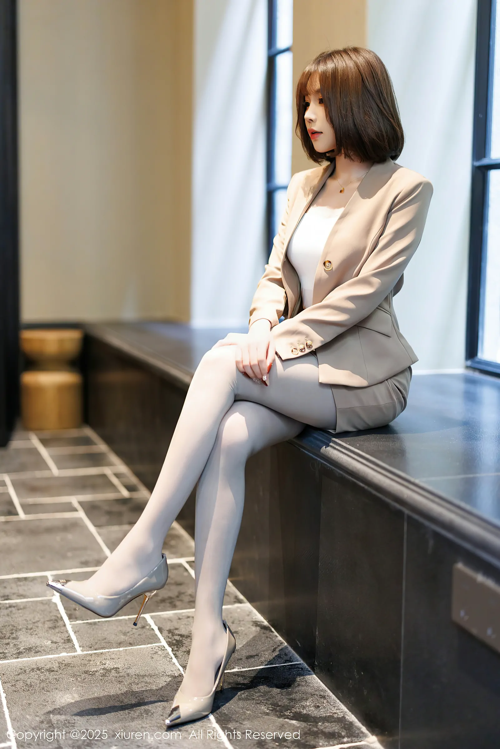 [Xiuren秀人网] 2025.02.06 NO.9844 徐莉芝Booty [88+1P／734MB]-女神汇