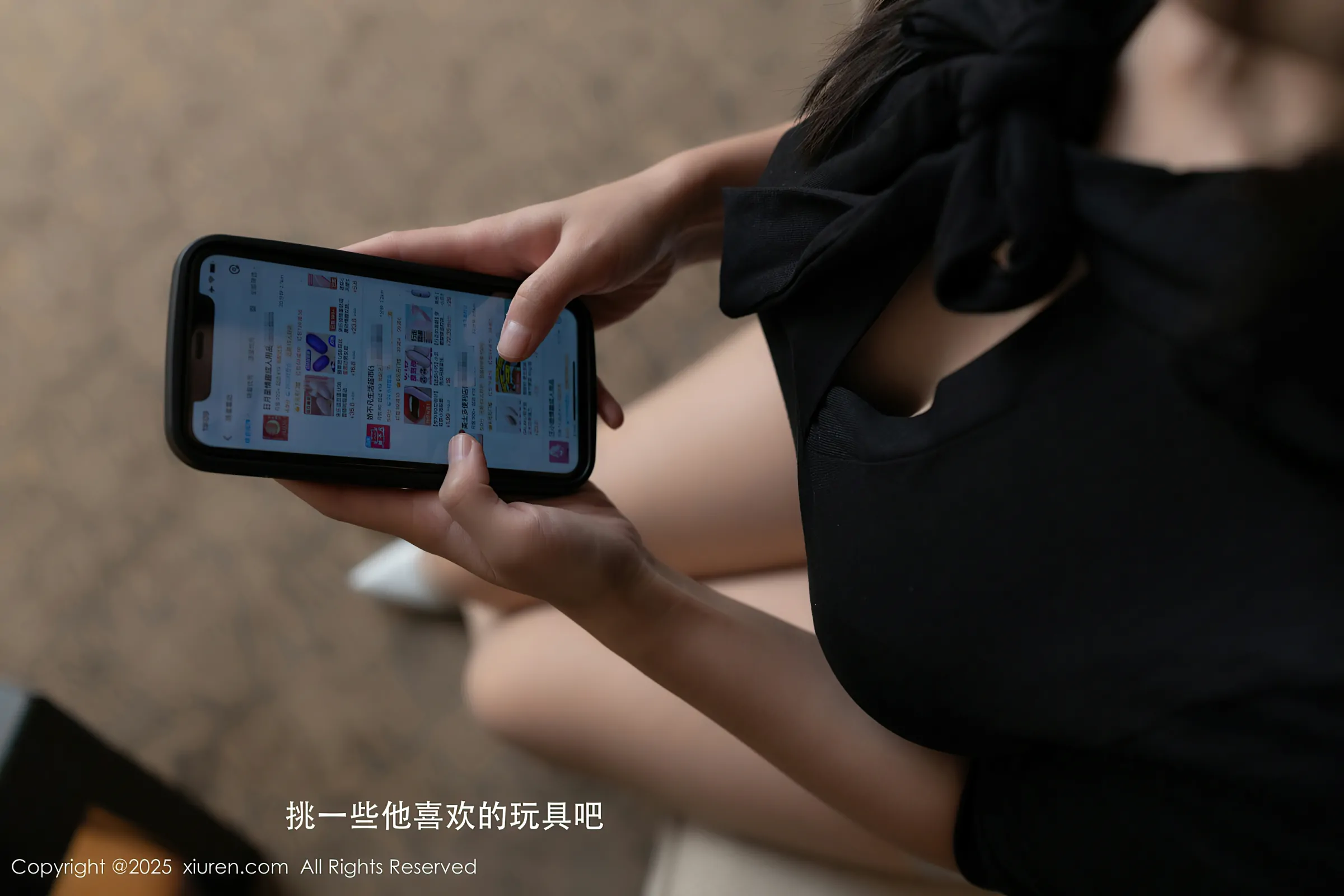 [Xiuren秀人网] 2025.02.12 NO.9875 杏子Yada [84+1P／821MB]-女神汇