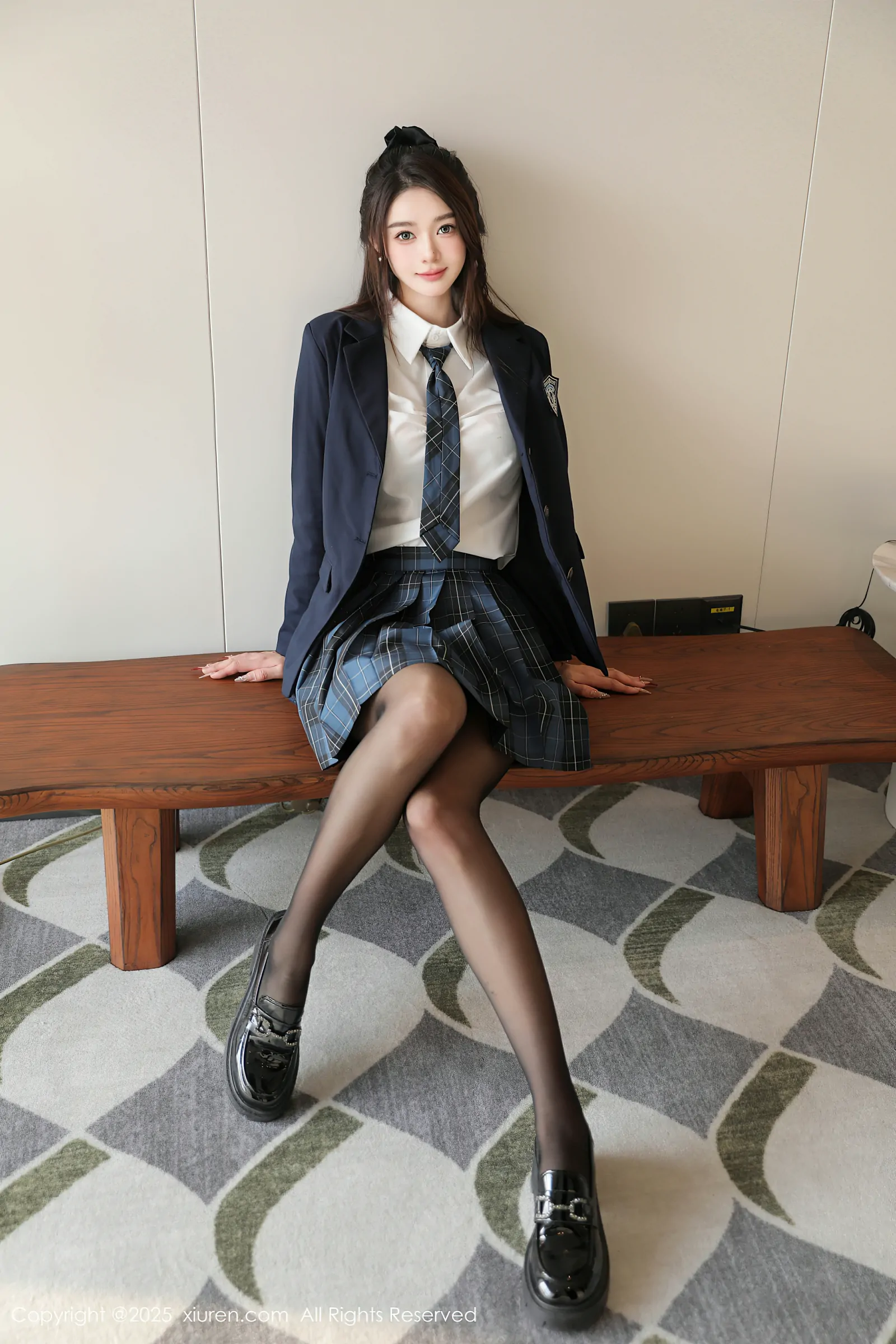 [Xiuren秀人网] 2025.02.14 NO.9888 Candy糖糖 [87+1P／826MB]-女神汇