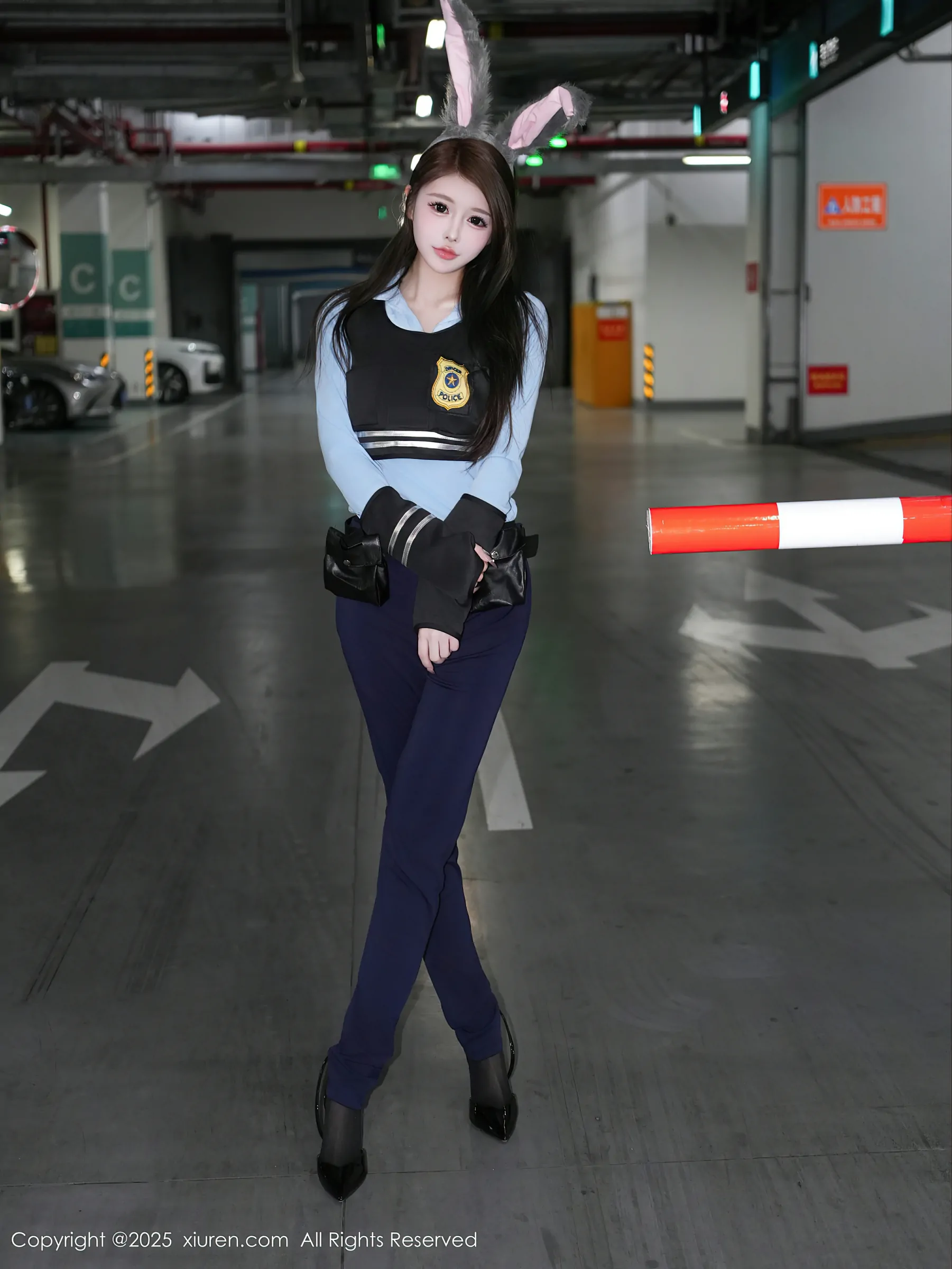 [Xiuren秀人网] 2025.04.16 NO.10158 甜妮 [69+1P／833MB]-女神汇